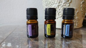 Ätherische Öle - Pfefferminze, Zitrone, Lavendel